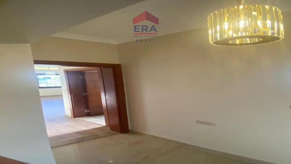 شقة | للإيجار | ديستركت 5