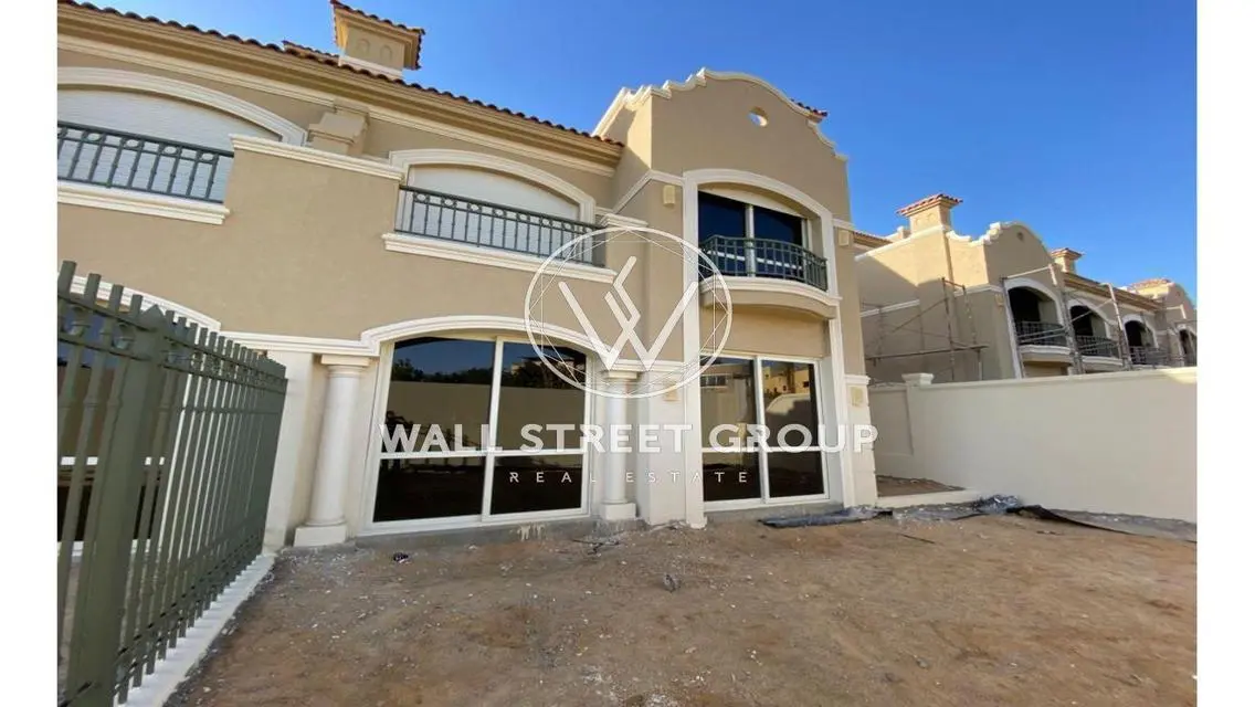 Twin House for sale 270m+130m garden in  El patio