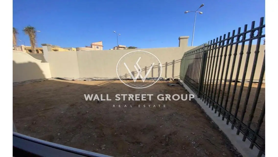 Twin House for sale 270m+130m garden in  El patio