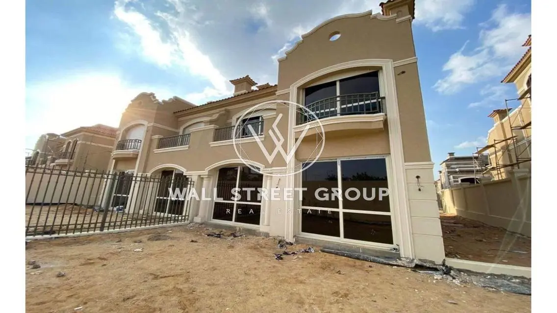Twin House for sale 270m+130m garden in  El patio