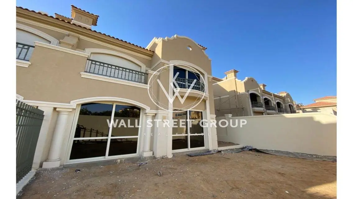 Twin House for sale 270m+130m garden in  El patio