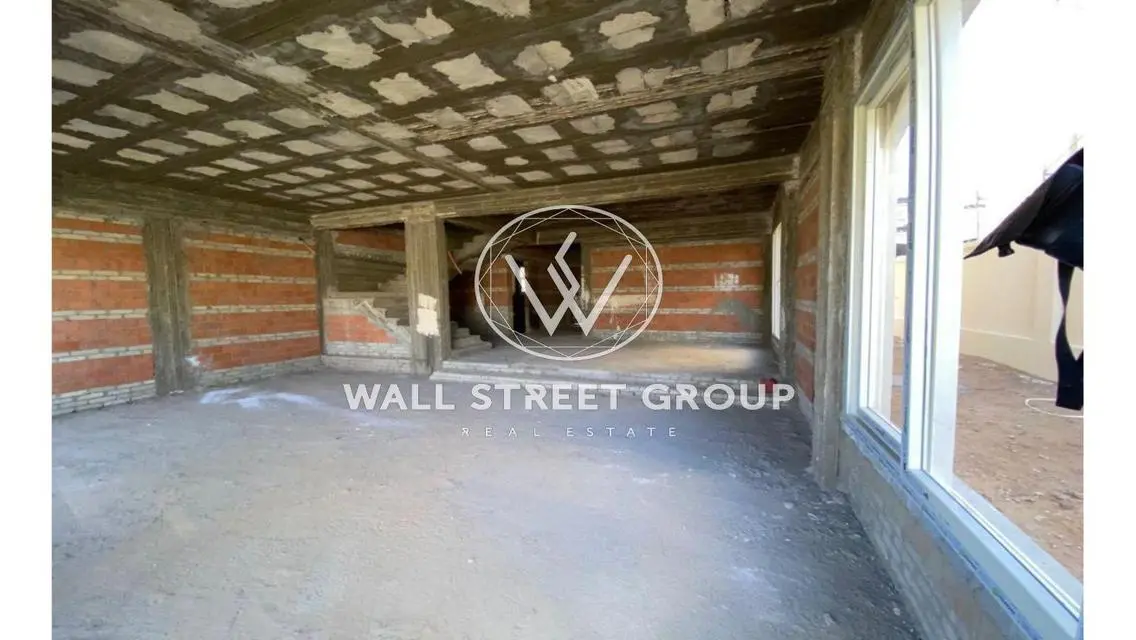 Twin House for sale 270m+130m garden in  El patio
