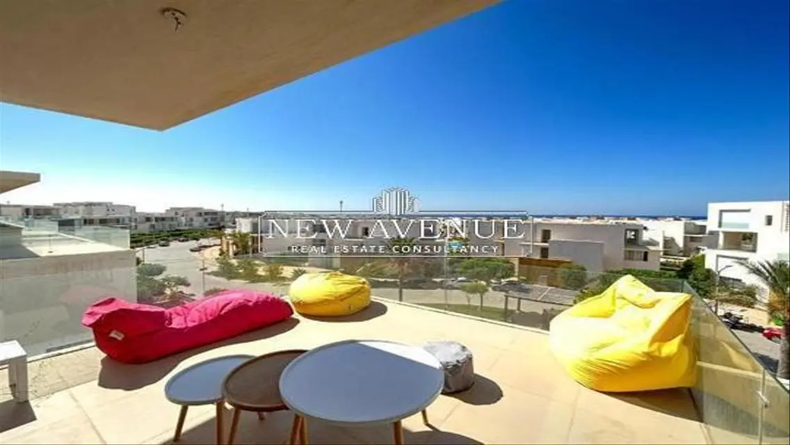 First row seaview luxurious standalone in Seashell