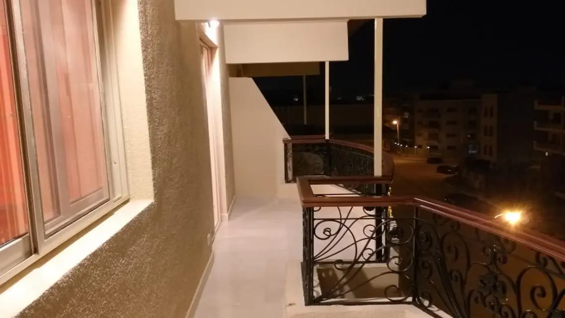 Luxury Apartment Near AUC
