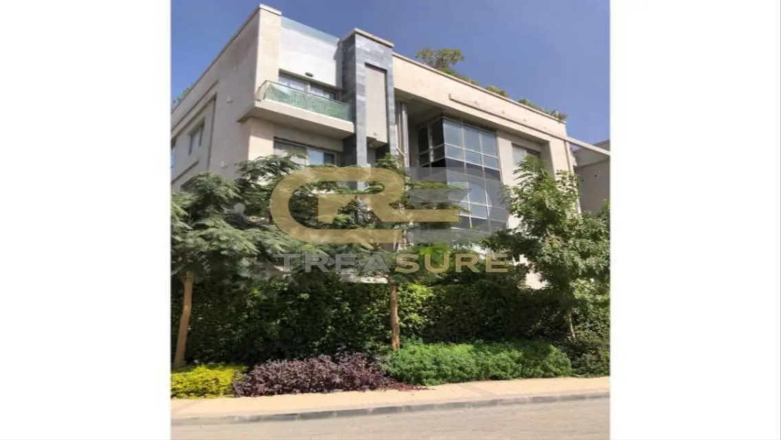 Apartment in Galleria Moon Valley prime location .