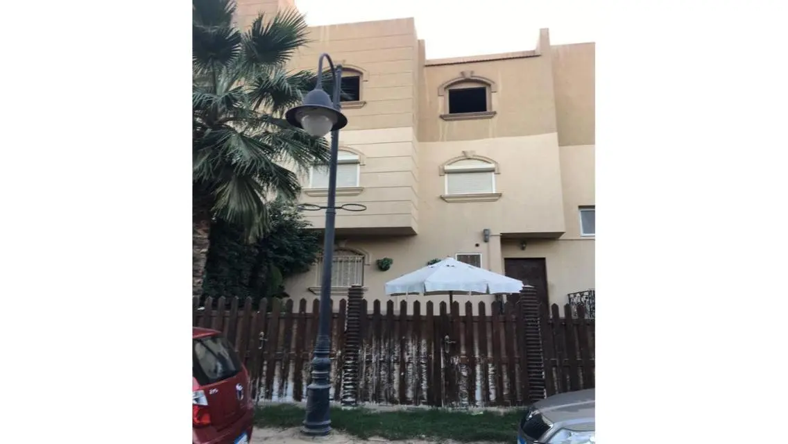 townhouse for sell at moon valley 1