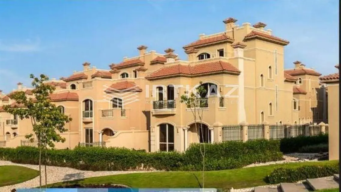 Resale Twin House Ready to move in EL Patio Oro