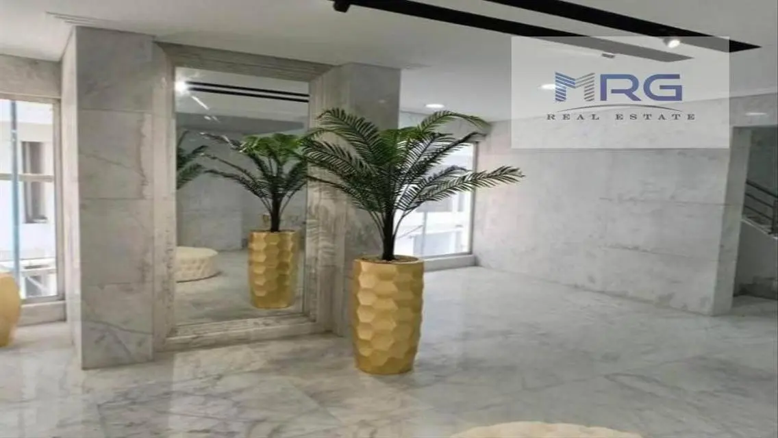 شقه بسعر مميز جدا في افضل كمبوند علي دائري المعادي