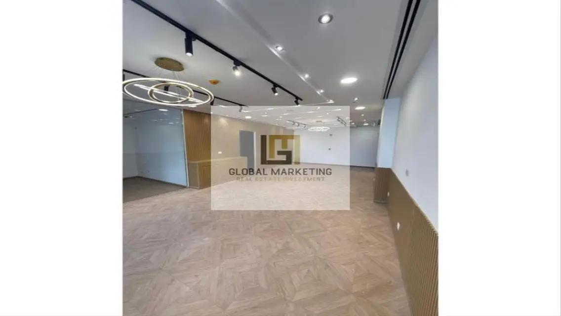 Premium Property of 400 sqm in a Multi-National Area