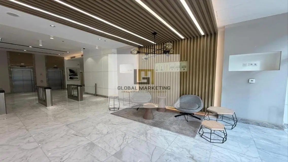 Premium Property of 400 sqm in a Multi-National Area