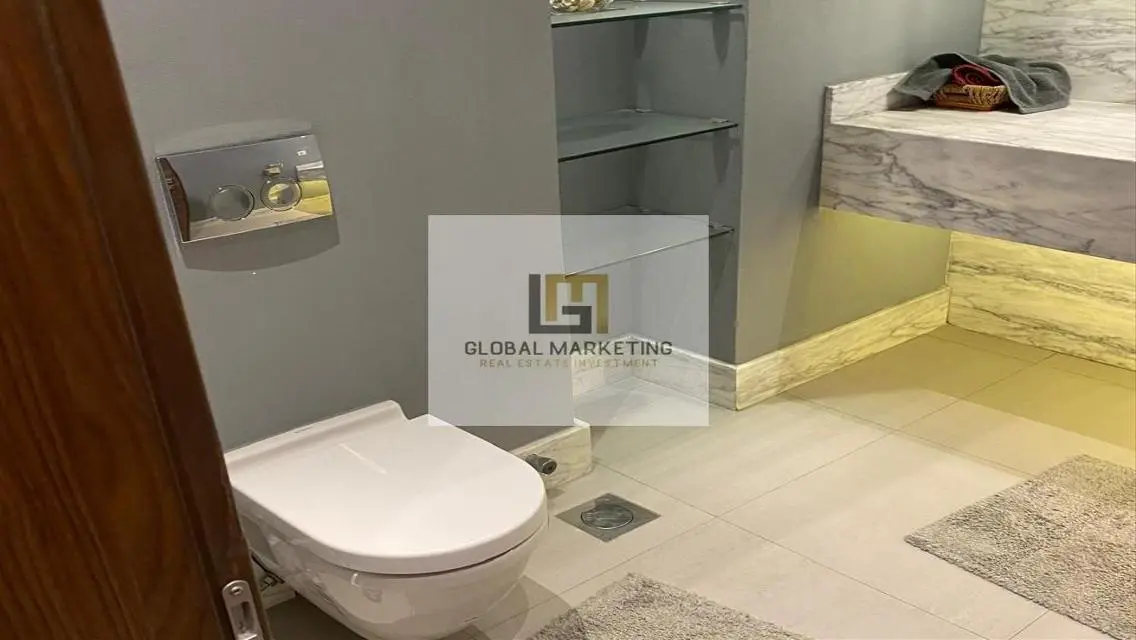 Furnished office 200m For sale in katameya heights
