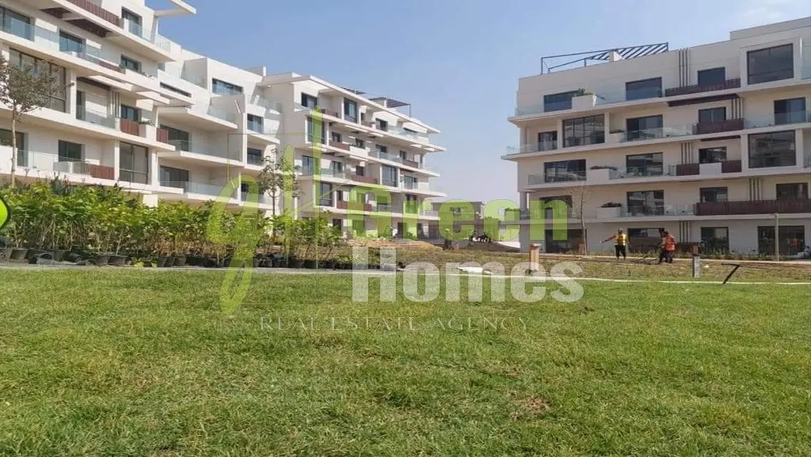 Apartment with Garden in V-Residence Villette 203m