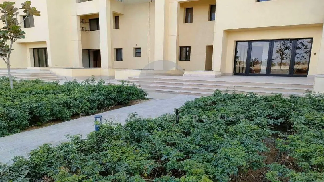 FOR SALE RTM 3BEDROOM APARTMENT @OWEST BEST PRICE