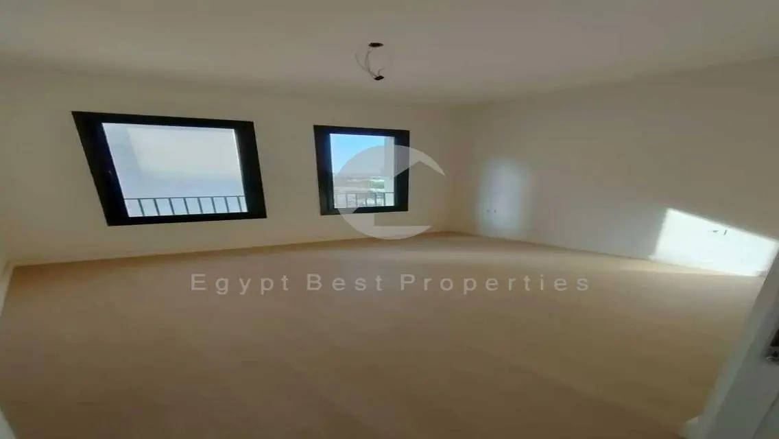 FOR SALE RTM 3BEDROOM APARTMENT @OWEST BEST PRICE