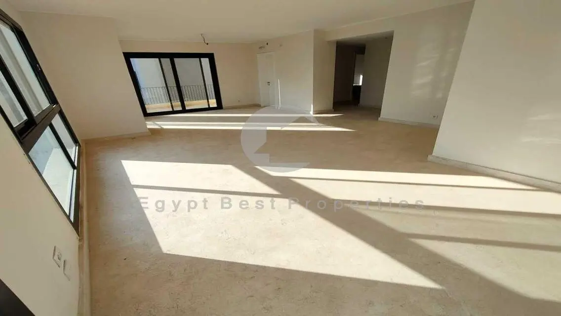 FOR SALE RTM 3BEDROOM APARTMENT @OWEST BEST PRICE