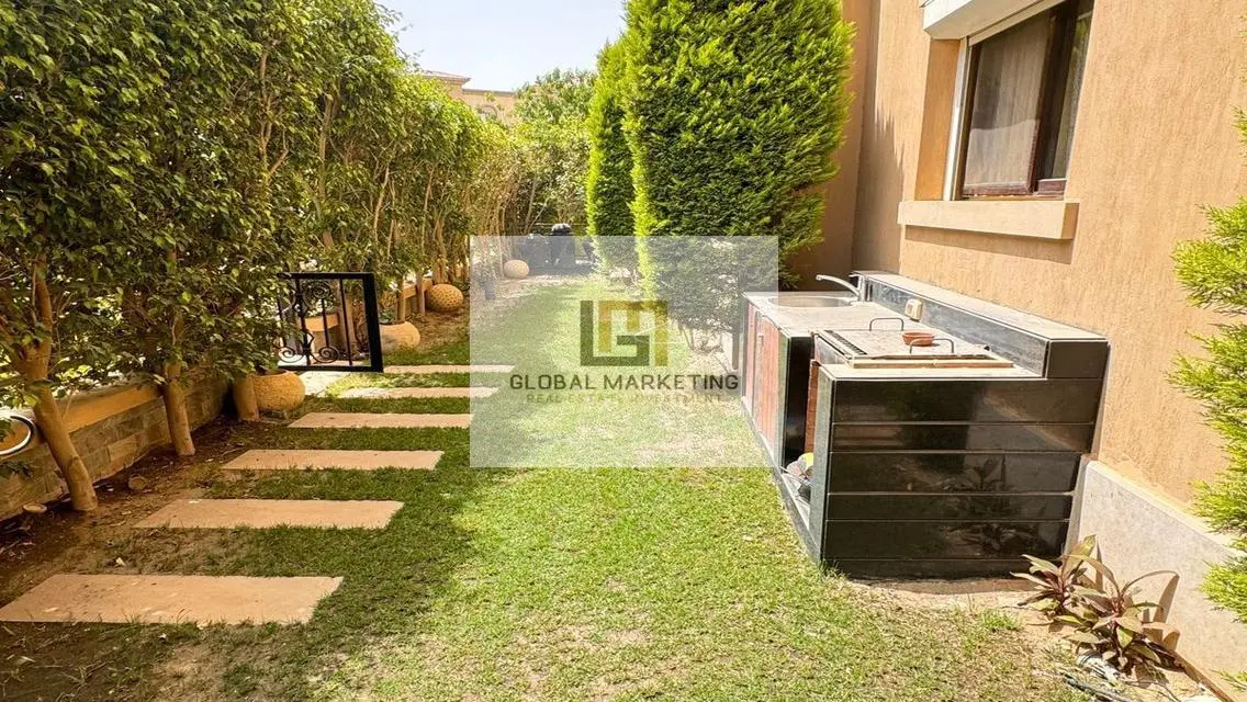 Furnished apartment with garden for rent Mivida .