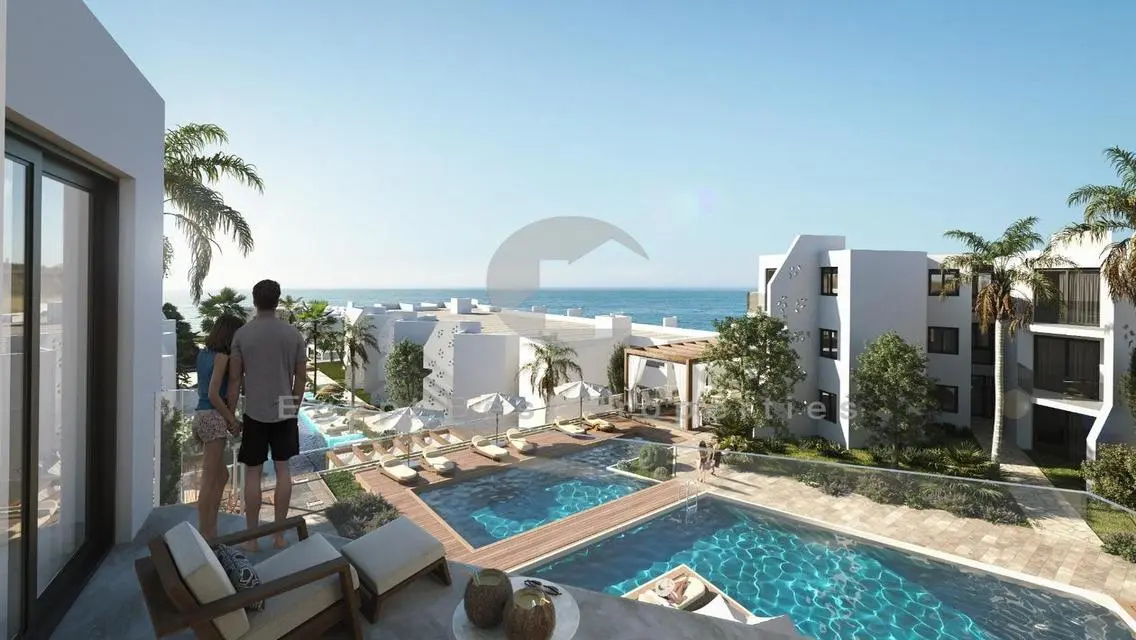 Town House Corner Direct On Lagoon - 5% DP Over 7Y