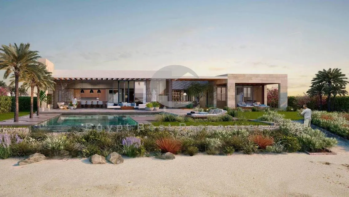 Ground With Garden In Prime Location @Silver Sands