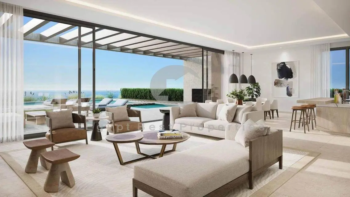 Ground With Garden In Prime Location @Silver Sands