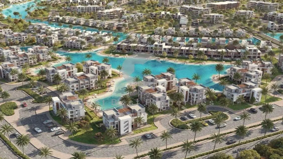 Ground With Garden In Prime Location @Silver Sands