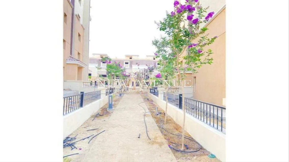 Ready to move apartment prime location in sarai