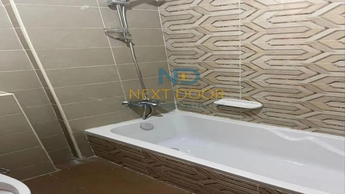 للايجار| بنتهاوس برووف متشطب بالكامل ف كمبوند جايد