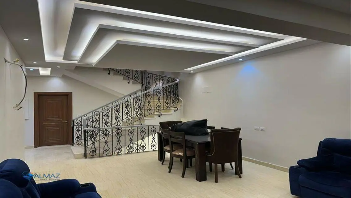 فيلا للايجار في الرحاب 2 في مجموعه 26