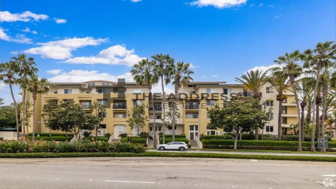 Luxury Apartment at Crescent Walk - 10 Bedrooms