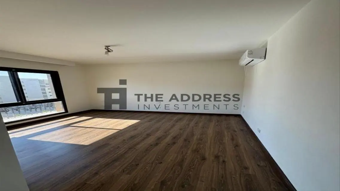 Luxury Apartment at Crescent Walk - 10 Bedrooms