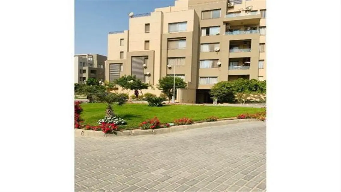 Apartment 155m - kitchen &amp; Ac&#39;s - Village Gate