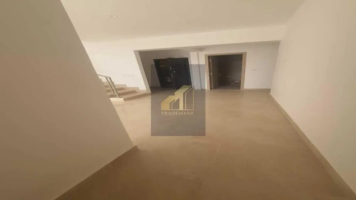 penthouse 175 m fully finished with ac/s low price