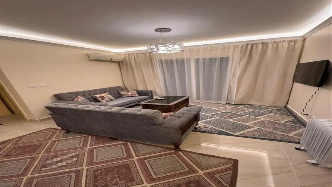 شقه للايجار المفروش بمدينتي فرش حديث اول سكن B12