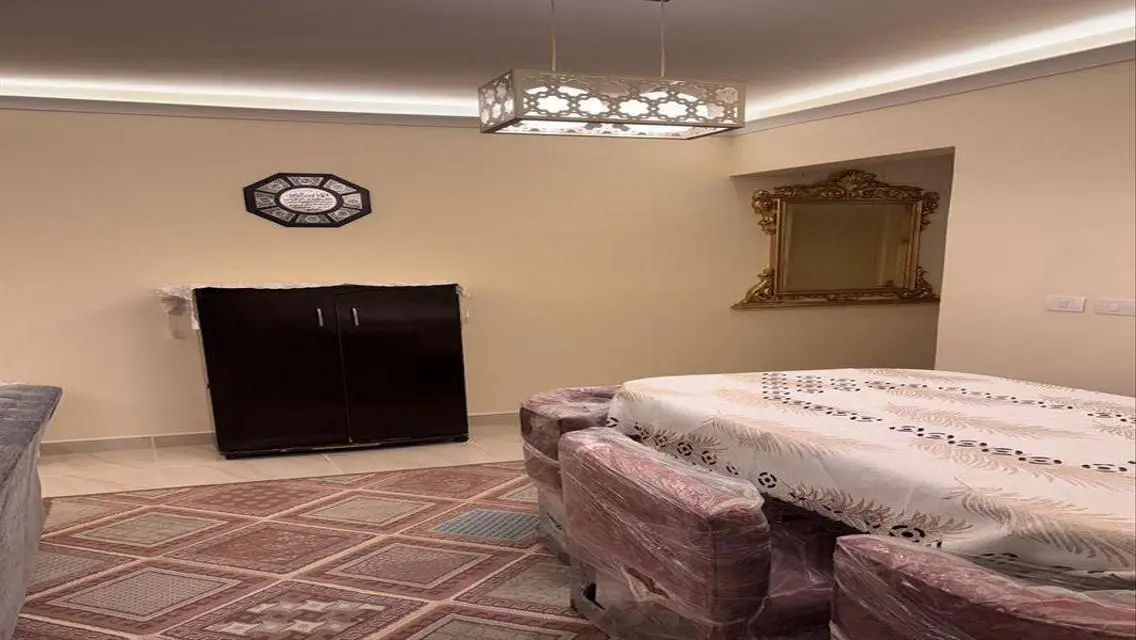 شقه للايجار المفروش بمدينتي فرش حديث اول سكن B12