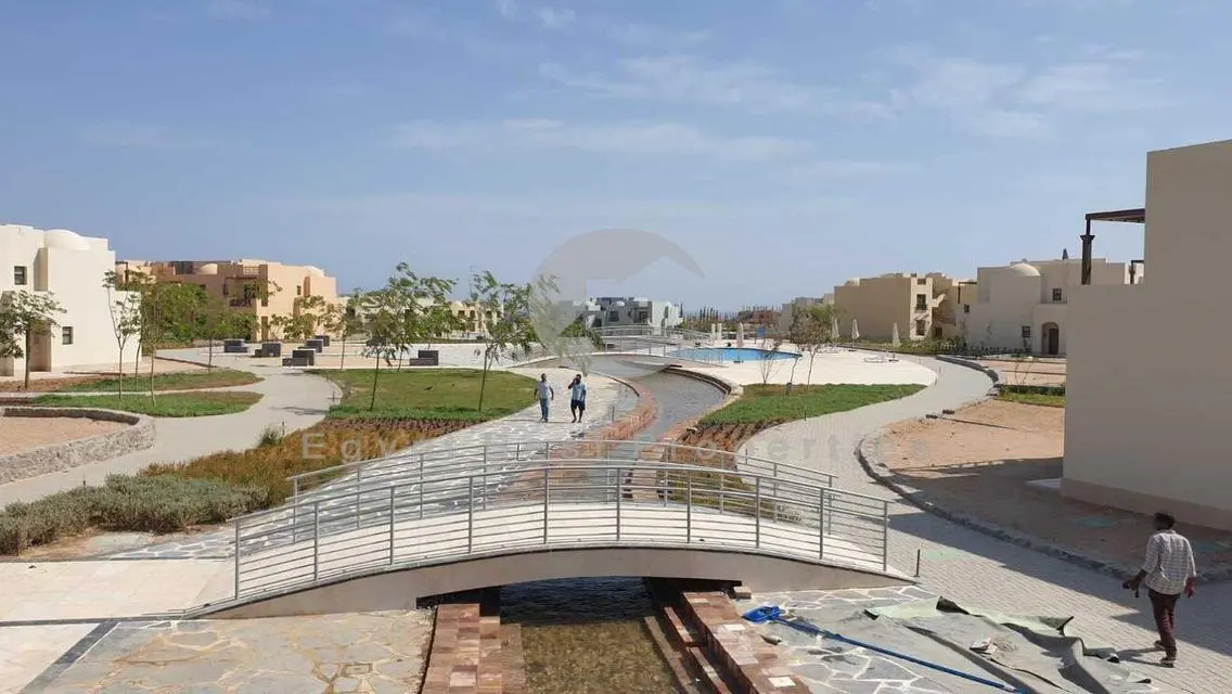 فيلا متشطبة على البحيرة بمقدم 0% في الجونة الجديدة