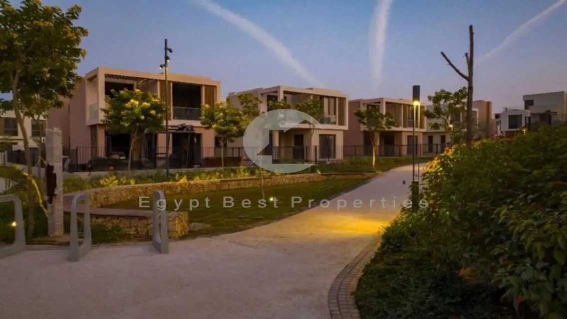 أقل سعر للمدينة تاون هاوس سوديك ايست موقع مميز .