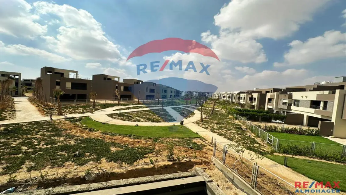Luxurious Villa for Rent with Spacious Layout