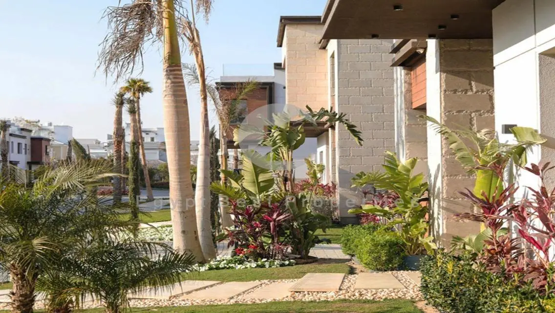 For Sale Twin Villa 250m at New Cairo on 10 years