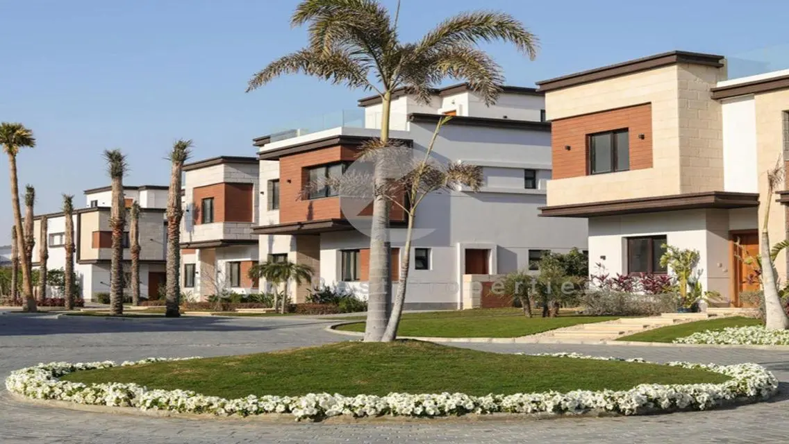 For Sale Twin Villa 250m at New Cairo on 10 years