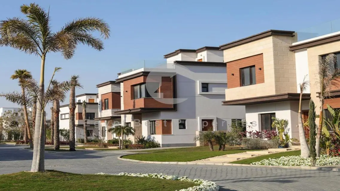 For Sale Twin Villa 250m at New Cairo on 10 years