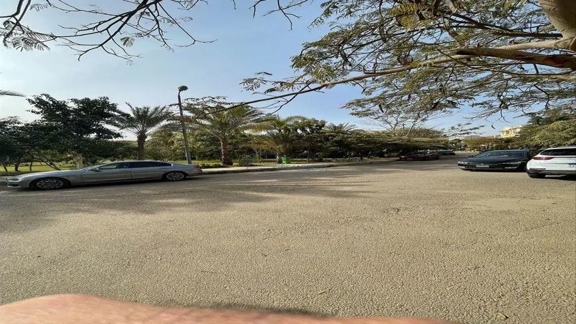 شقة للبيع 480 م دور ارضي في غرب الجولف فيو  جاردن