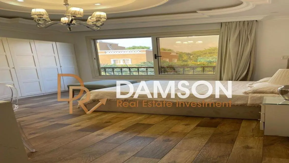 Stunning Apartment with Lake Views and Spacious Layout