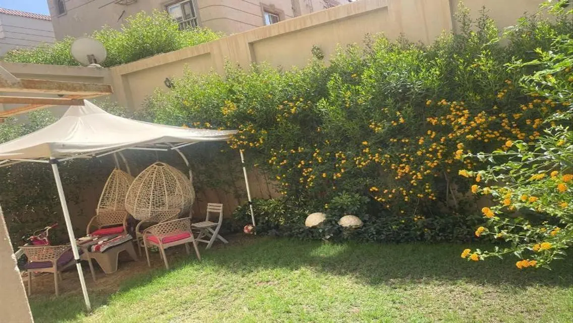 توين هاوس بيع بسعرمميز بكمبوند الياسمين الشيخ زايد