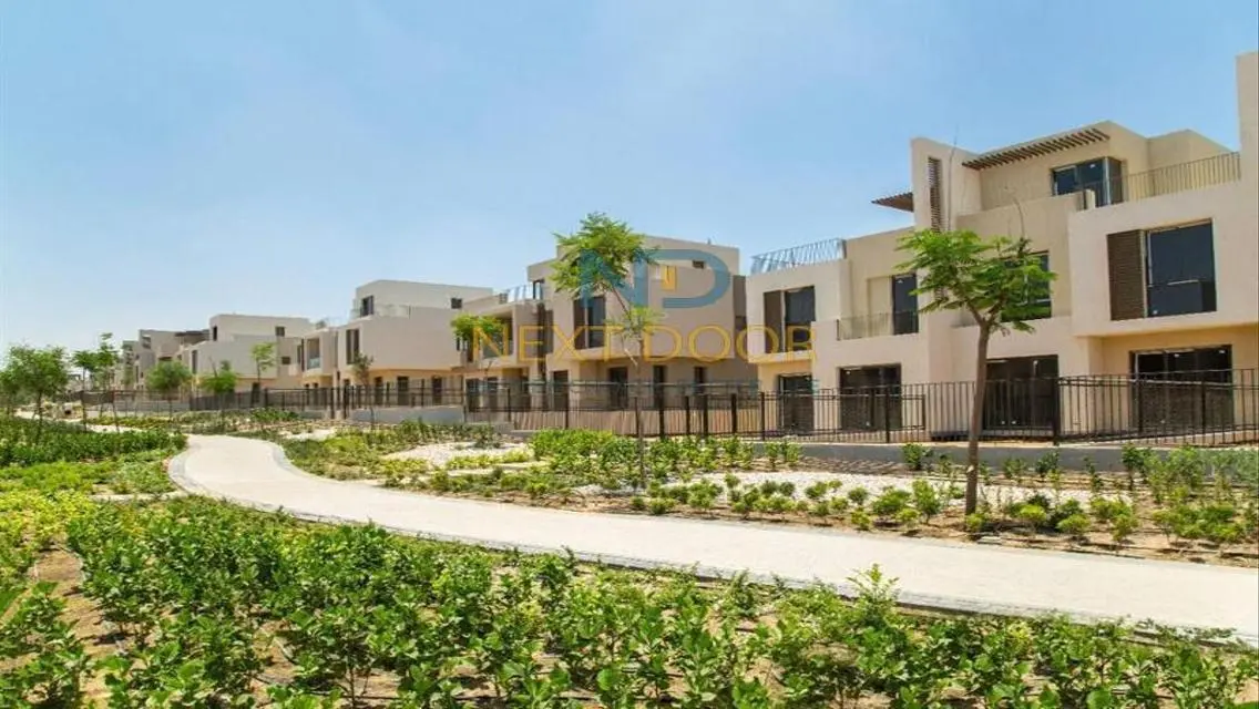 Apartment in Sodic East with Prime location
