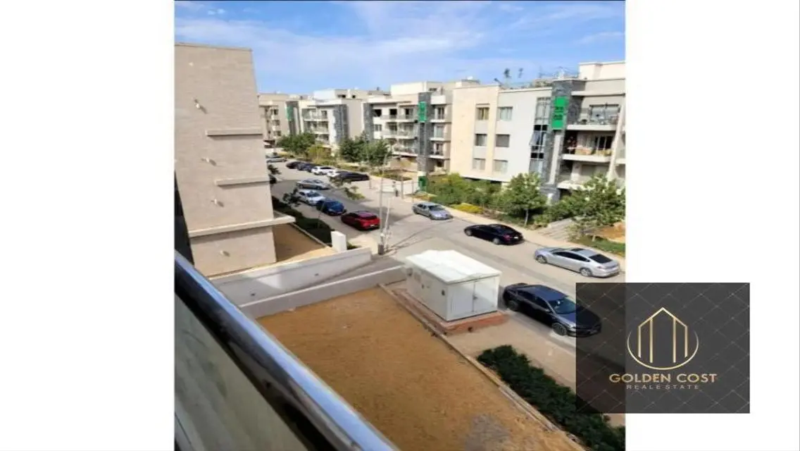 Resale Apartment in Galleria Moon Valley Compound