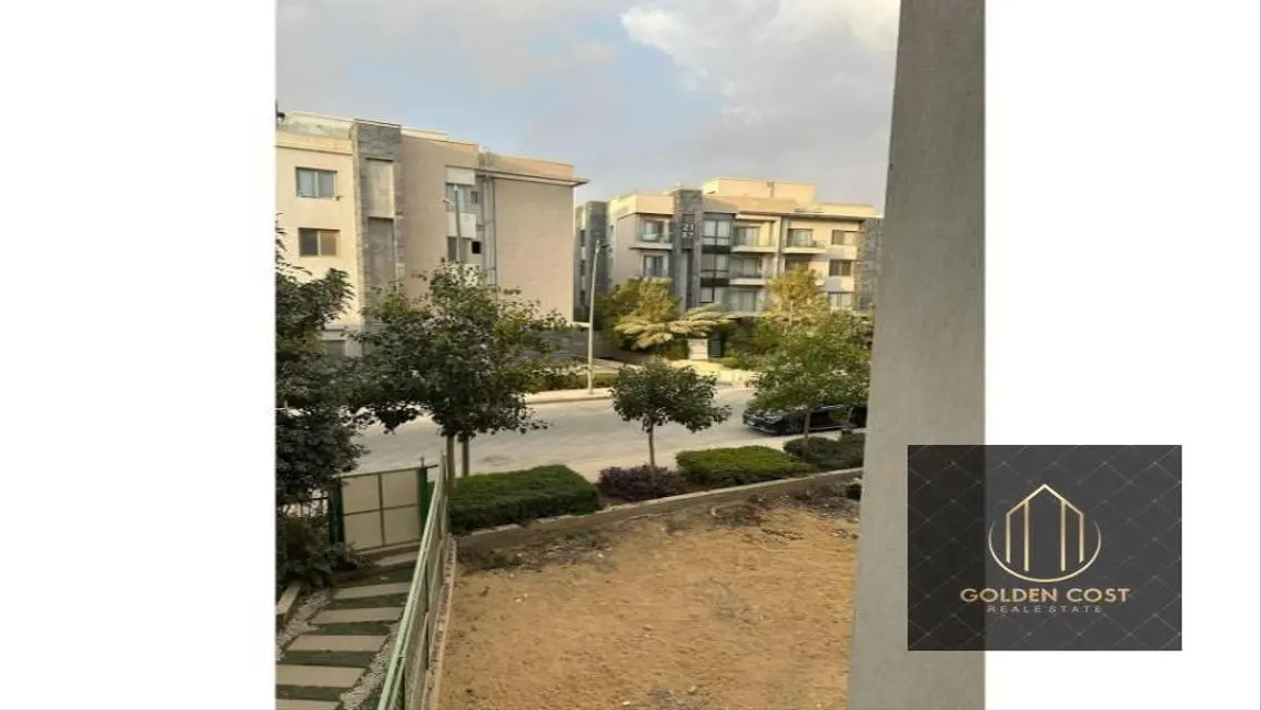 Resale Apartment in Galleria Moon Valley Compound