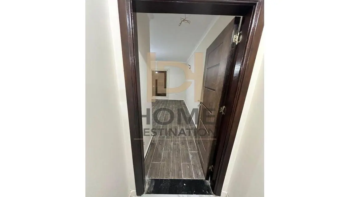 Apartment for sale in Sarai, Very Prime location