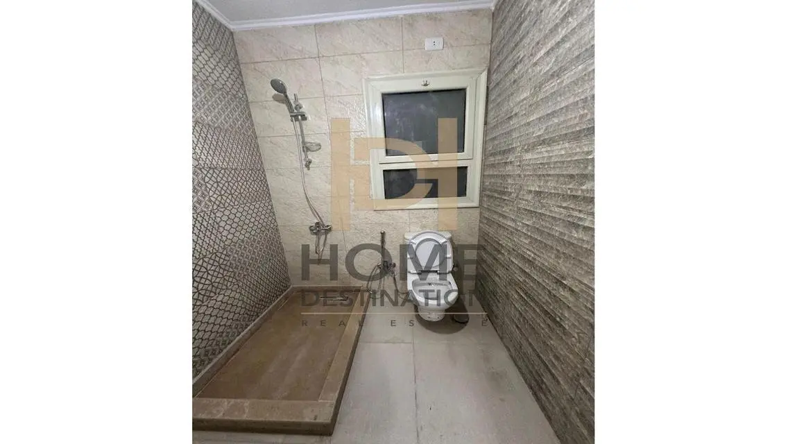 Apartment for sale in Sarai, Very Prime location