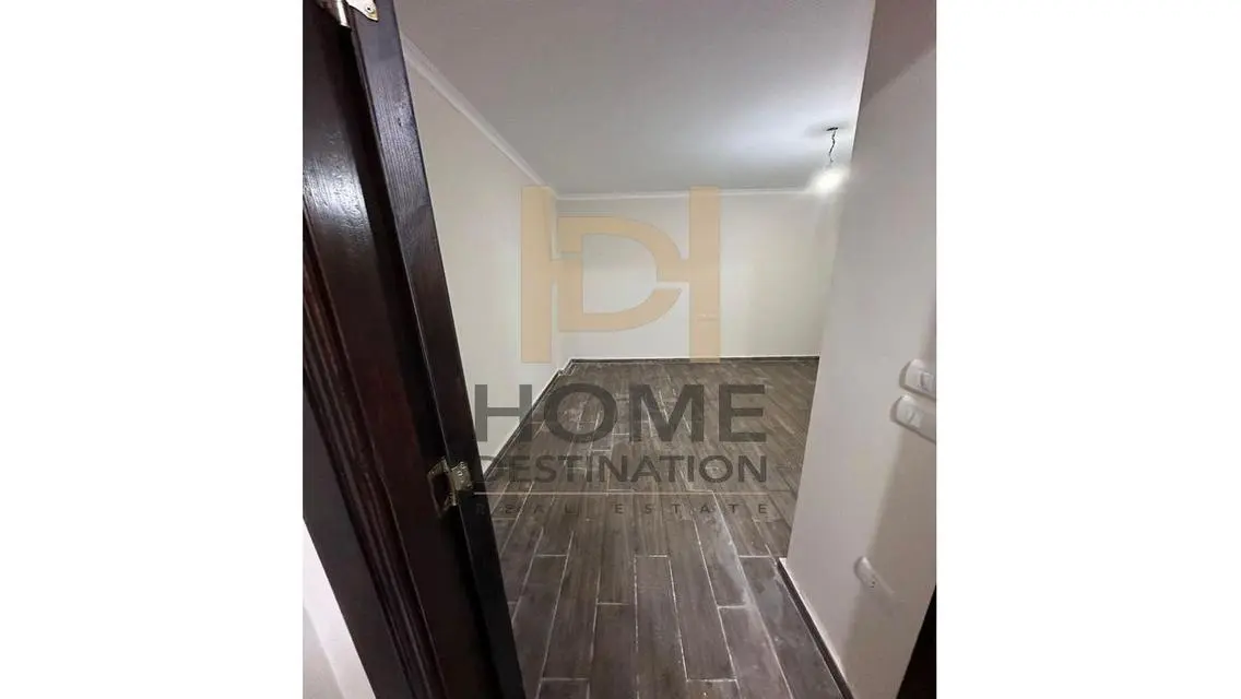 Apartment for sale in Sarai, Very Prime location