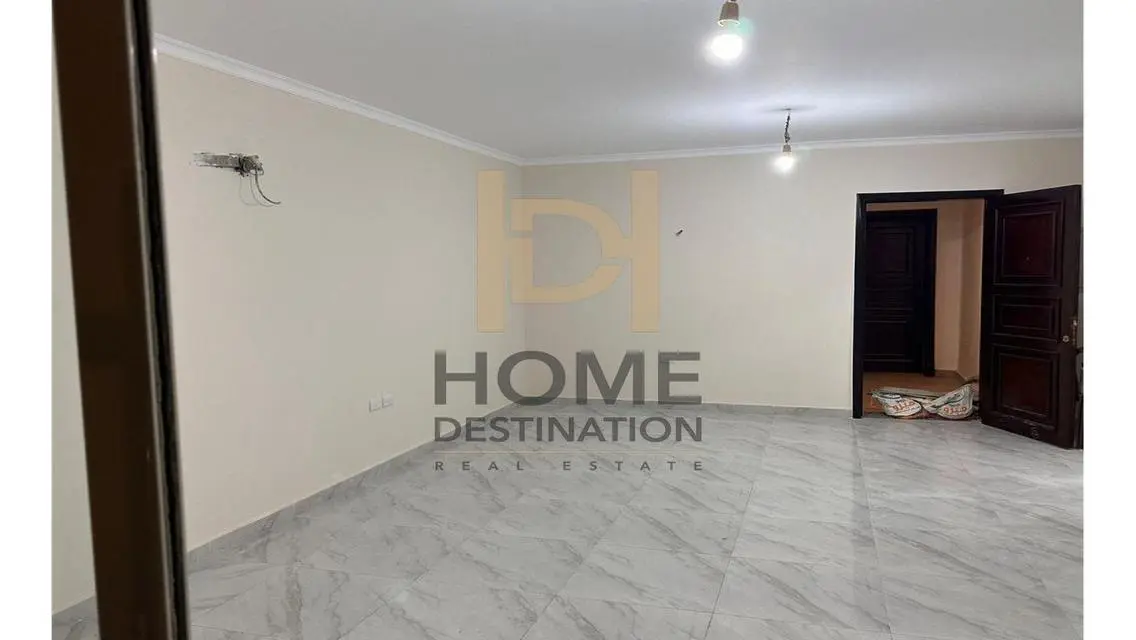Apartment for sale in Sarai, Very Prime location
