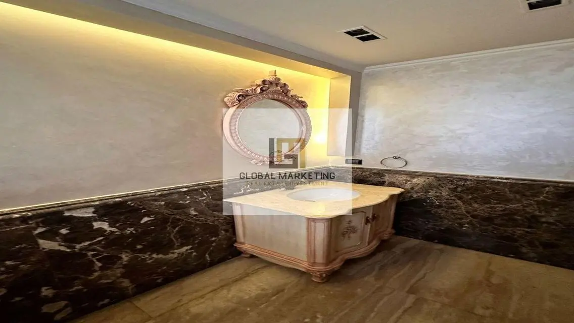 Furnished twin house in a prime location